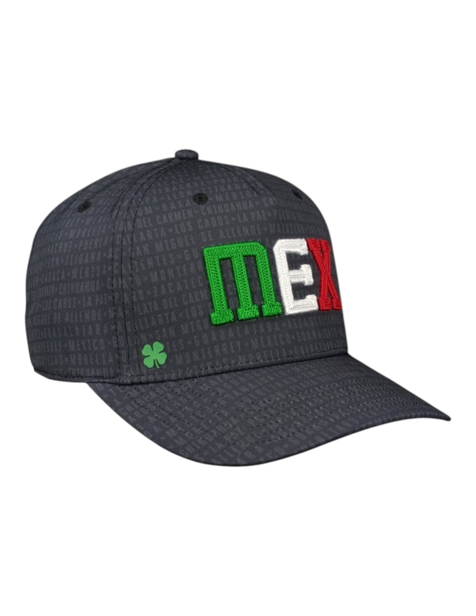 Gorra visera semicurva broche black clover mexico edition unisex
